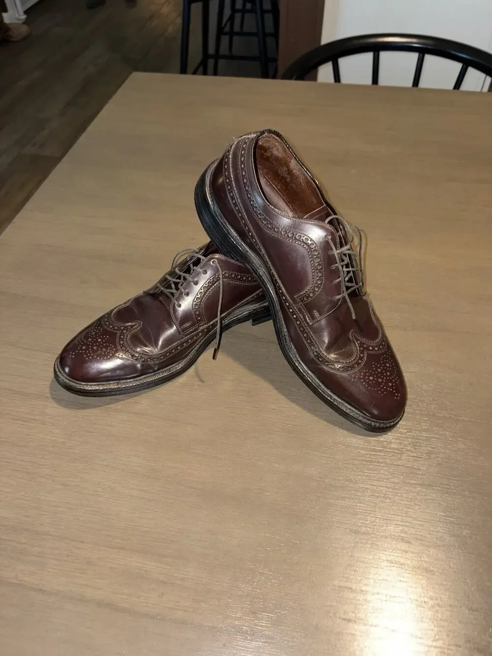 Men’s 9.5 Brown Leather Wingtip Derby Brogue Dress Shoes Oxford Style